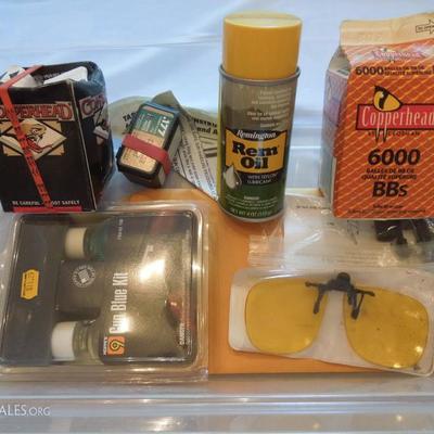 Crossman Air BB Gun with Tasco Scope and Supplies