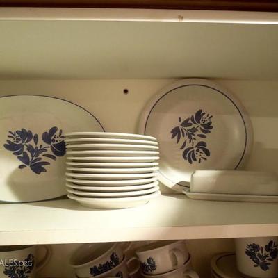 83 Pieces Vintage Pfaltzgraf Stoneware 