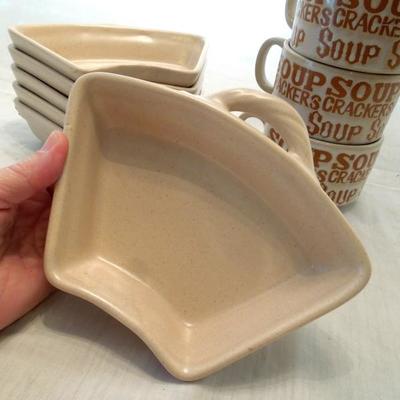 4 Soup Mugs and Ceramic Serving Trays
