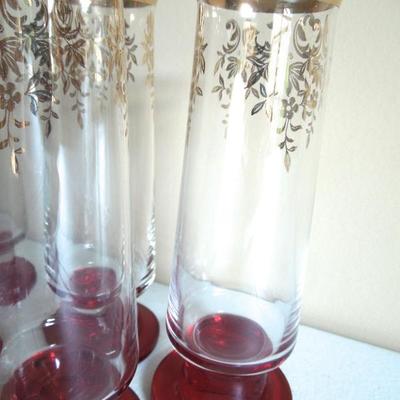 6 Festive Toasting Glasses