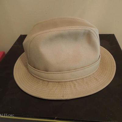 Lot of 7 Mens Hats and Box
