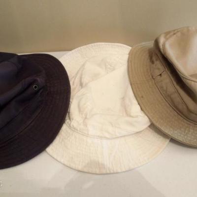 Lot of 7 Mens Hats and Box