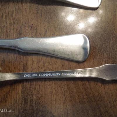75 pcs Oneida Stainless Flatware "Community" Pattern