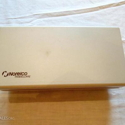 Norelco Deluxe International Adapter Travel Kit for Appliances