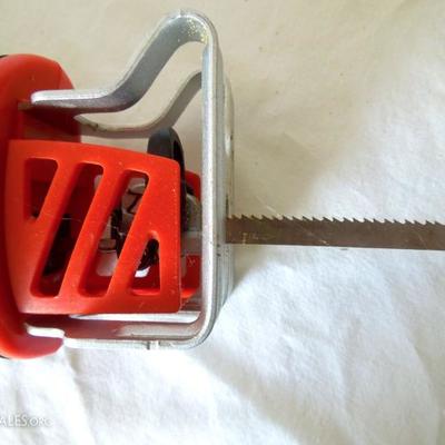 Black and Decker Cordless Hand Saw CHS6000 