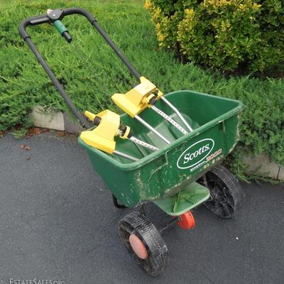 Scott 3000 Spreader and 2 Ace Sprinklers
