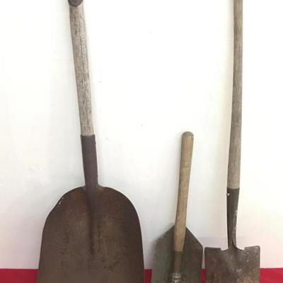 Lot Vintage Tool Folding Shovel Machete~~