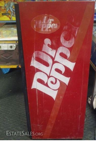 専用です。　 Dr Pepper ビンテージマシーン看板 Vintage Dr. Pepper Vending Machine sold at auction on 12th
