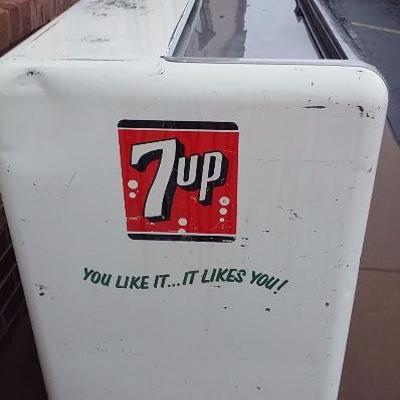 7up cooler working