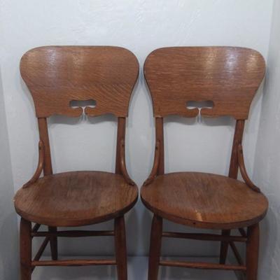 Antique chairs set qty 2 same lot 
