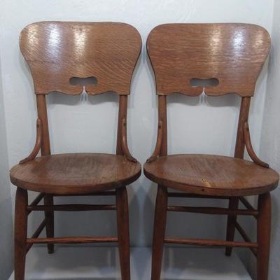 Antique chairs set qty 2 same lot 
