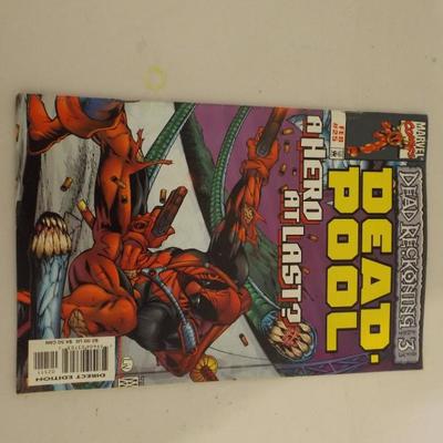 Dead Pool Comic lot #104