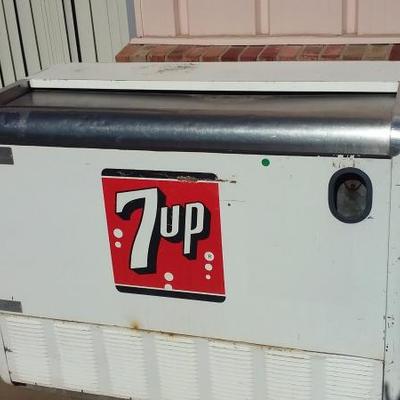 7up cooler working