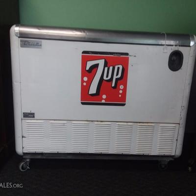 7up cooler working
