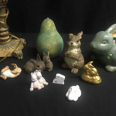 Lot 100 - Lamp with Bunny Collection 
