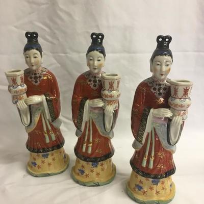Lot 29 - 5 Ceramic Figurines 