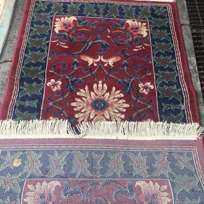Lot 52 - 2 Small Area Rugs 
