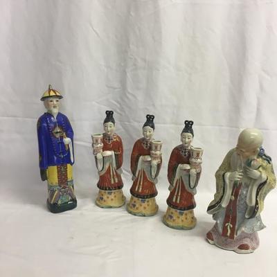 Lot 29 - 5 Ceramic Figurines 