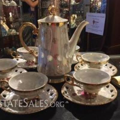 Marble Color Teacups w/ Rose Pitcher