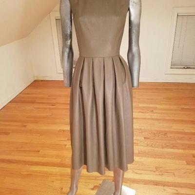 Leatherette color block pleated wiggle dress metal mod zipper