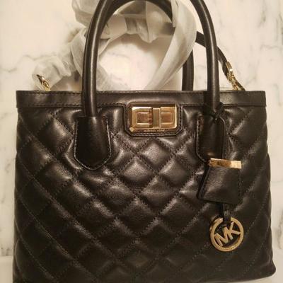 NWT Michael Kors Hannah quilted leather satchel bag w/dust bag
