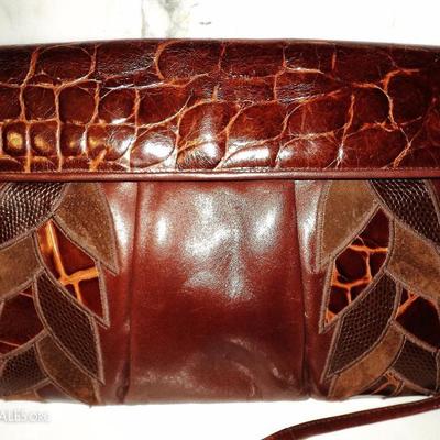 Vtg Susan Gail Patched Embossed leather hand/shoulder bag merlot color Spain