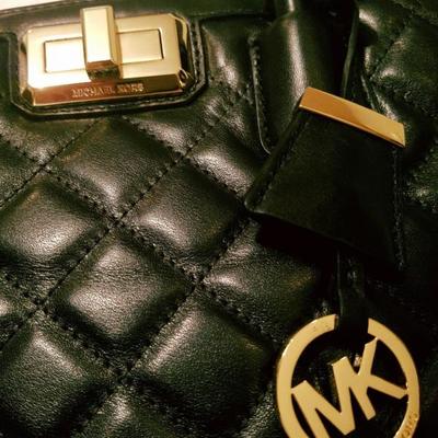 NWT Michael Kors Hannah quilted leather satchel bag w/dust bag