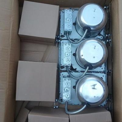 Lot of 3 Can Lights