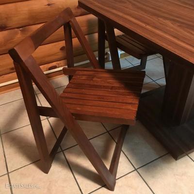 Lot 5 - Square Table and 4 Folding Chairs