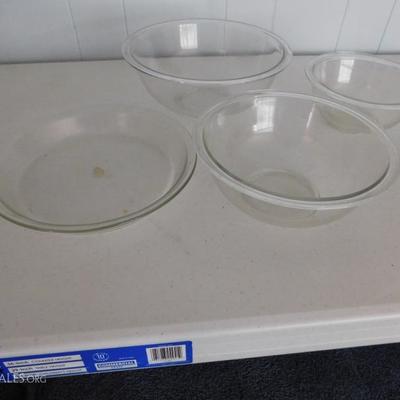 Set of Four Pyrex Glassware