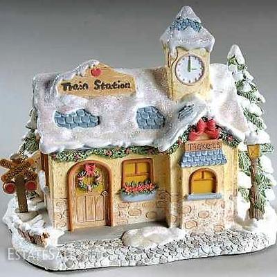 NEW! Precious Moments Hawthorne Christmas Village PRECIOUS RAILS TRAIN STATION