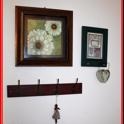 2 Wall Art Pictures & Coat Hanger with home decor items - Lot 70