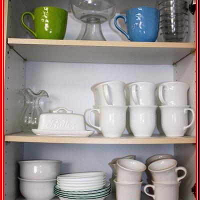Misc Glassware & Correle (3 shelves as pictured) Lot 300