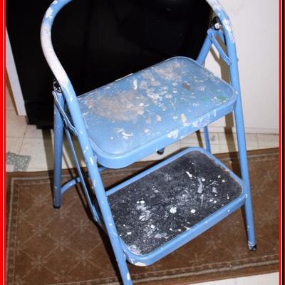 Step Metal Ladder - Lot 414