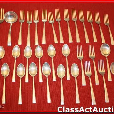 40 Pieces Easterling Sterling Silver Flatware - Lot 238