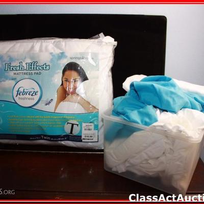 Bedding Linens - For Day bed- Lot 219