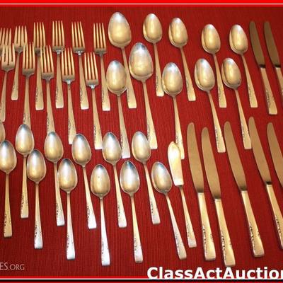 48 pieces - 1881 Rogers Onieda Proposal - Lot 239