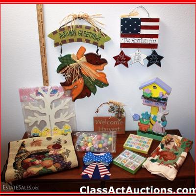 Christmas/Holiday Decor - Lot 341
