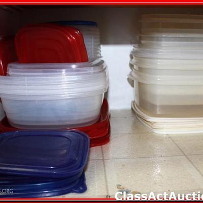 Large Lot Misc Plasticware - Lot 266