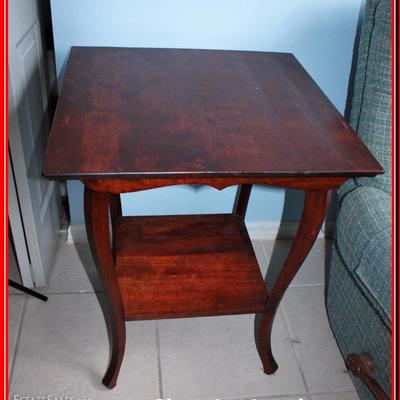 Vintage End Table - Lot 372