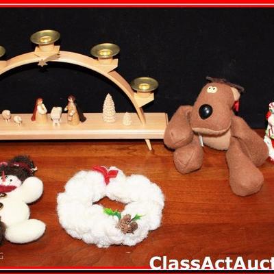 Christmas/Holiday Decor - Lot 318