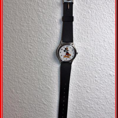 Vintage Mickey Mouse Watch - Lot 30