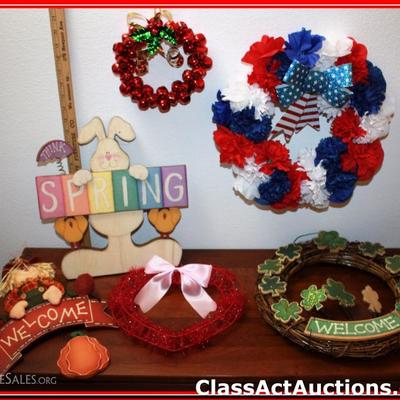 Christmas/Holiday Decor - Lot 340