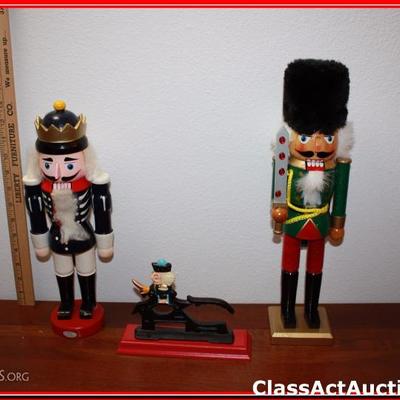 Christmas/Holiday Decor - Lot 333