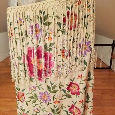 Vtg 1930's Japanese hand embroidered silk Shawl/Pareo dress long fringes