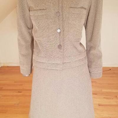 Couture Chanel tweed skirt sit silk cc lined Authentic Paris