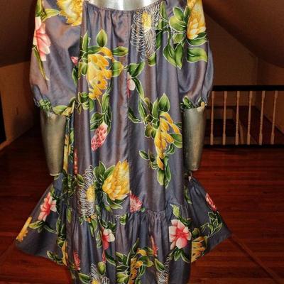 Vtg 1970's Hilo Hatties hand printed floral dress Hawaii 