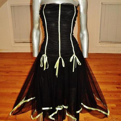 Vtg strapless handkerchief high low tulle dress with ribbons