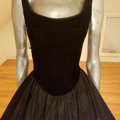 Vtg Gunne Sax Taffeta & Velour full sweep dress Tulle crinoline 