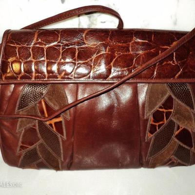 Vtg Susan Gail Patched Embossed leather hand/shoulder bag merlot color Spain